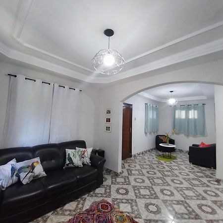 Casa Completa E Ampla Com Wi-Fi E Garagem Para Dois Veiculos กัมโปส โดส กอยตากาเซส ภายนอก รูปภาพ